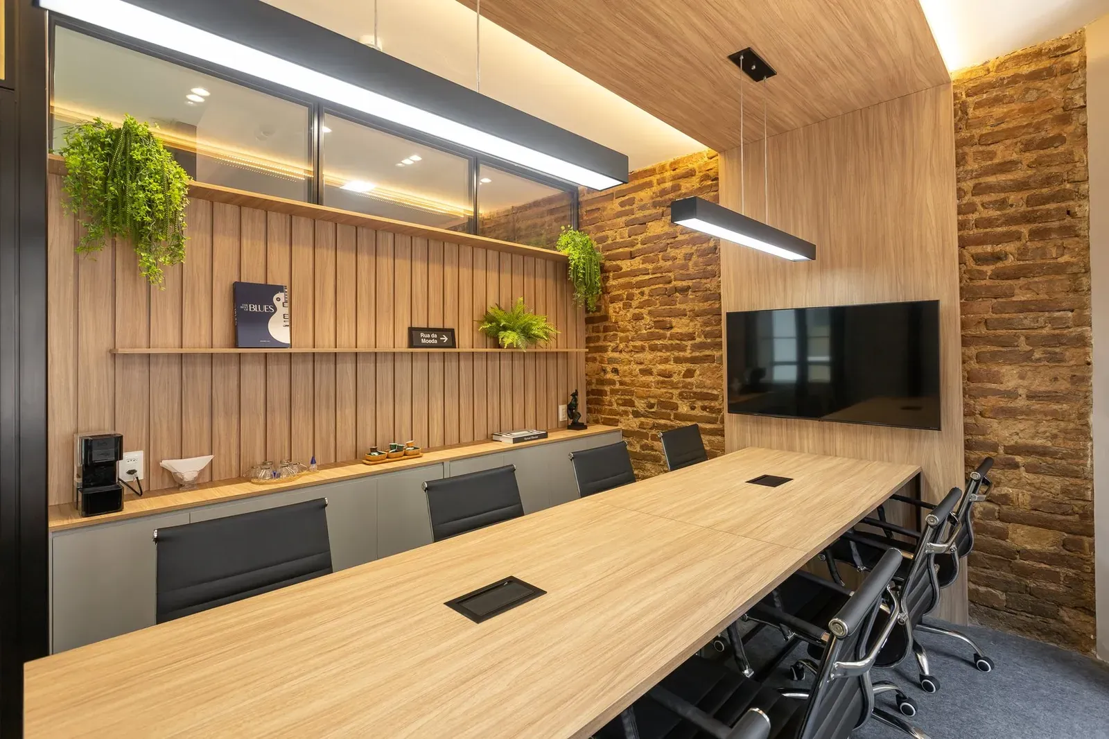 Sala de reunião com design autoral